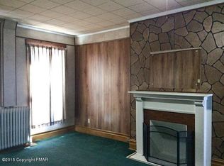 26 Hunter St, Tamaqua, PA 18252
