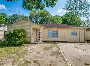 4710 Meadow Park Dr, Houston, TX 77048