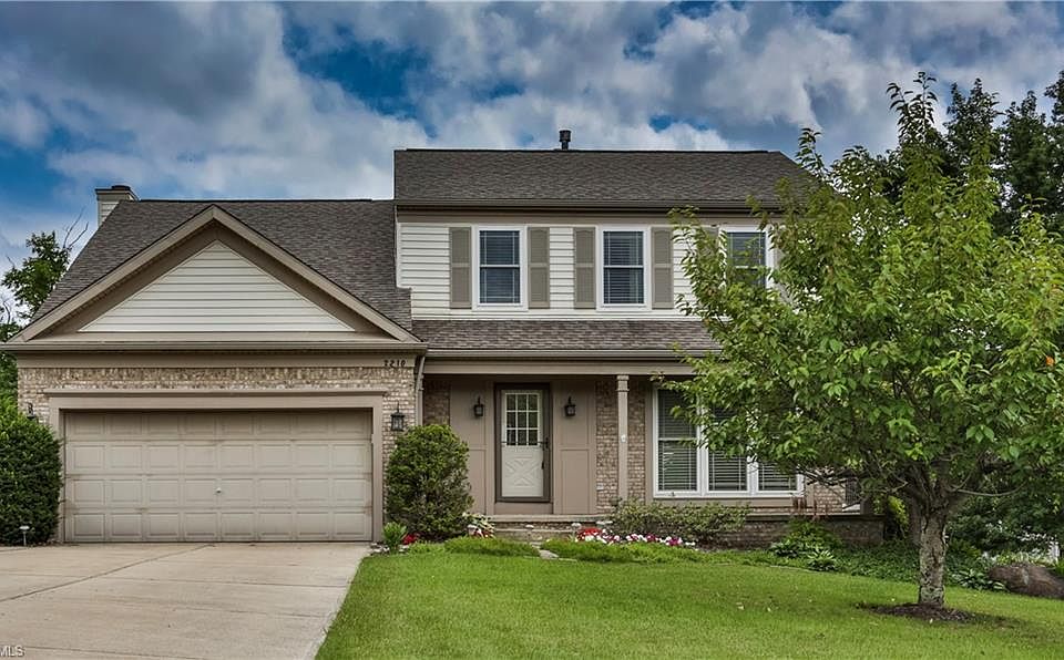 1st image of 2210 Demi Dr