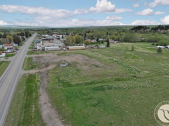 3rd image of 302 S Railway Ave