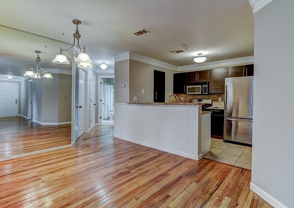 1st image of 2150 River Heights Ct SE #6