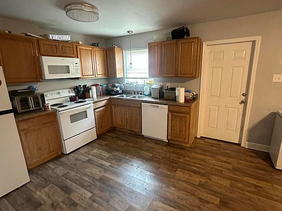 5th image of 6235 W Forrest St