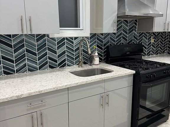 2nd image of 6359 Forest Ave #1A