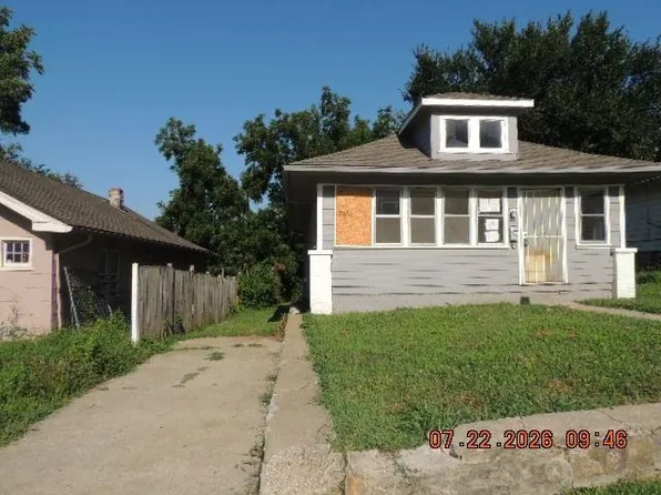 3420 Mersington Ave, Kansas City, MO 64128