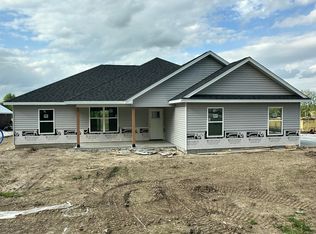 701 N Neo St, Sturgeon, MO 65284