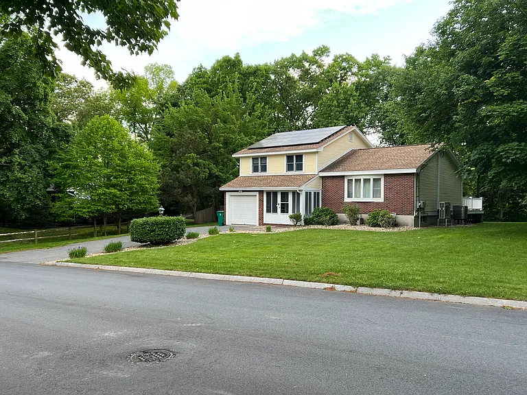 123 Lincoln Pkwy — Photo 7