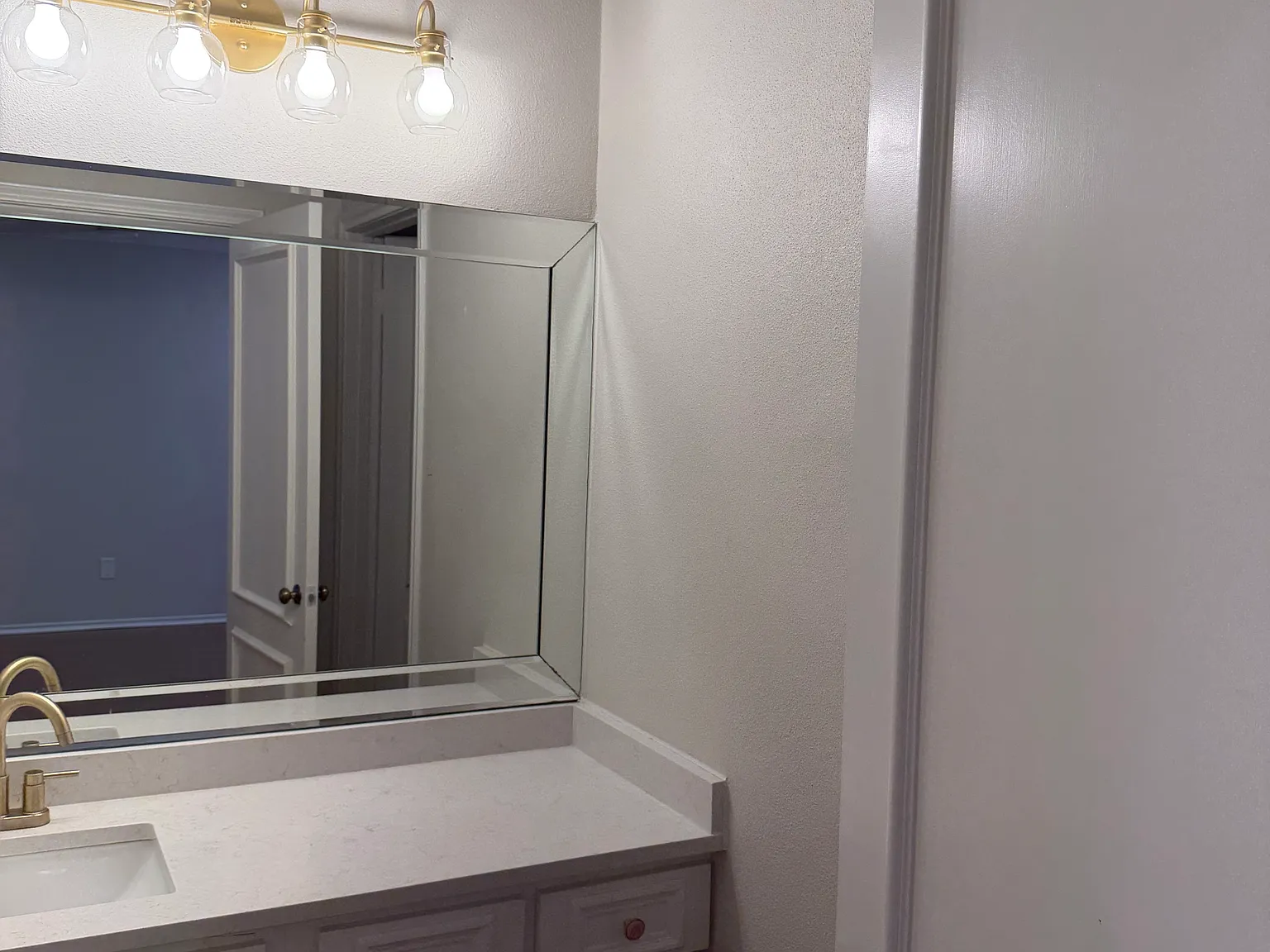 2 bed, 1174 sqft, $1,900 — Photo 4