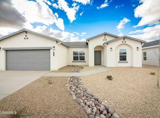 6575 Phoenix St, Las Cruces, NM 88012