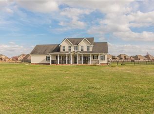 230 Town Vu Rd, Centerton, AR 72719