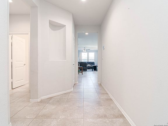 4th image of 1508 Laguna Meadows Trl