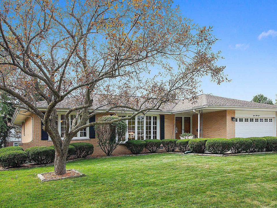 1st image of 1637 Claremont Dr