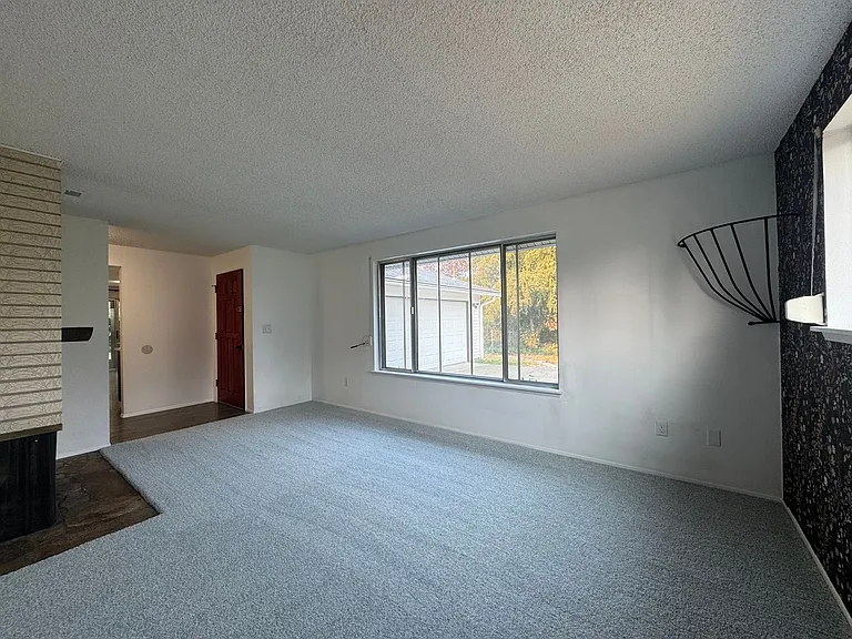 9901 Farwest Dr SW — Photo 5