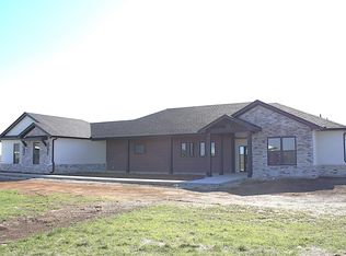 611 Willow Moon Ranch Rd, Crawford, TX 76638