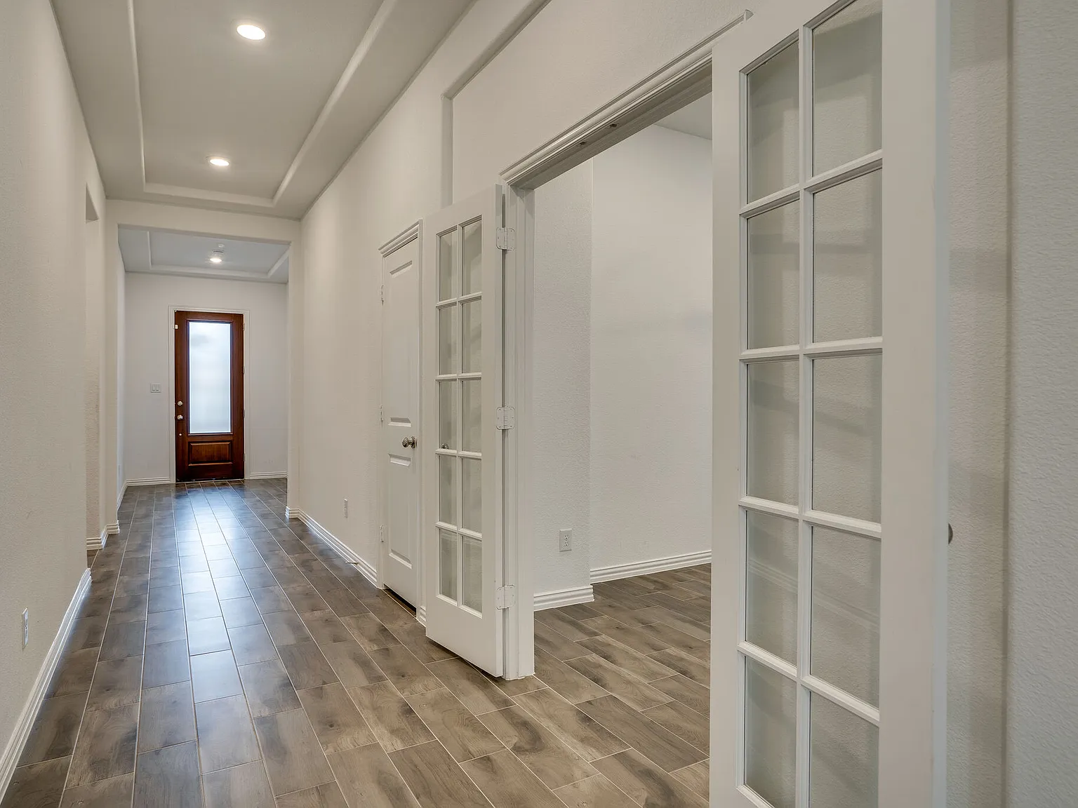 4 bed, 2386 sqft, $2,800 — Photo 3