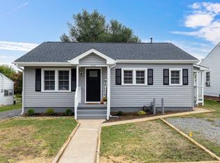 113 Mulberry St, Staunton, VA 24401