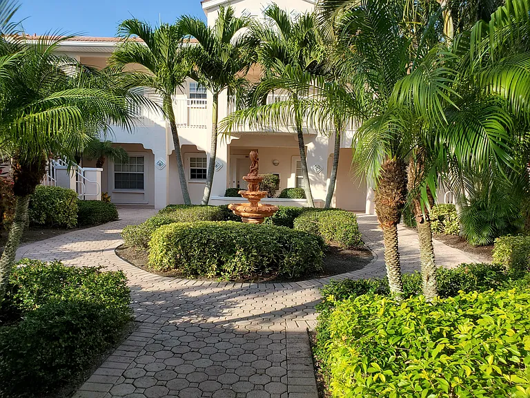 4220 Central Sarasota Pkwy #1211 — Photo 2