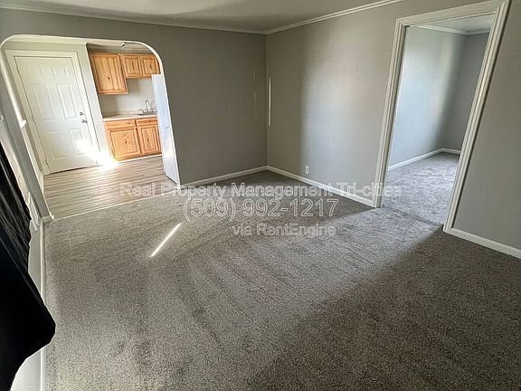 5th image of 919 E 27th Ave
