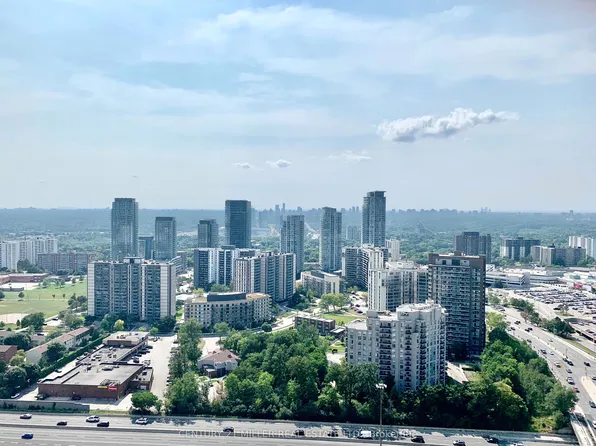 2015 Sheppard Ave E #3503, Toronto, ON M2J 0B3