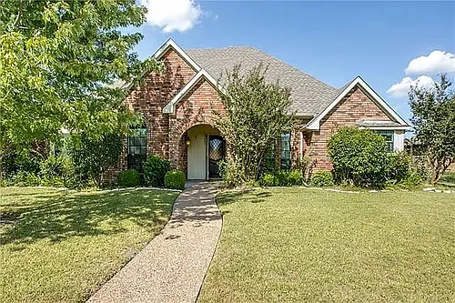 1207 Mistywood Ln Photo 1