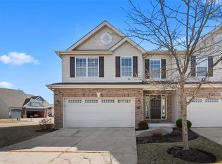 2000 Chestnut Pines Ct, Saint Peters, MO 63376