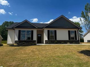 204 Legacy Ln, Pickens, SC 29671