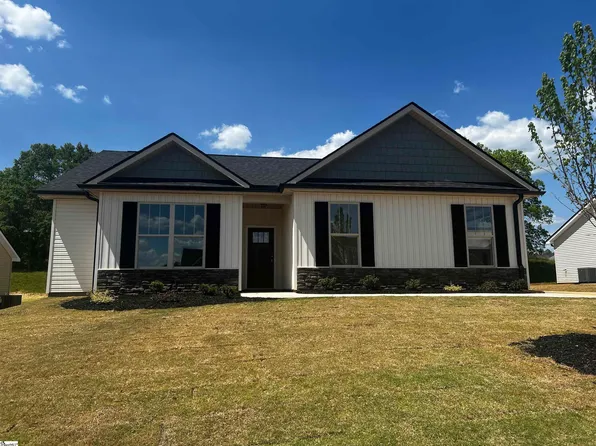 204 Legacy Ln, Pickens, SC 29671