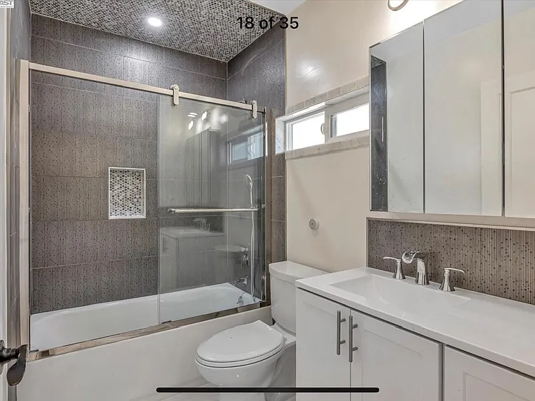 14662 Saturn Dr — Photo 10
