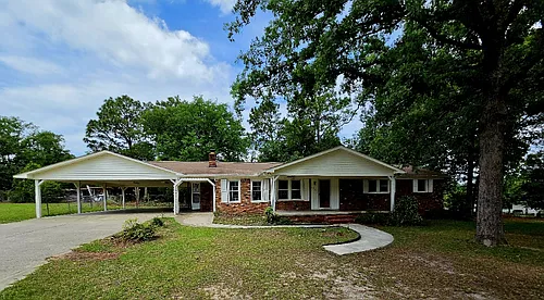 1227 Pond Rd Photo 1