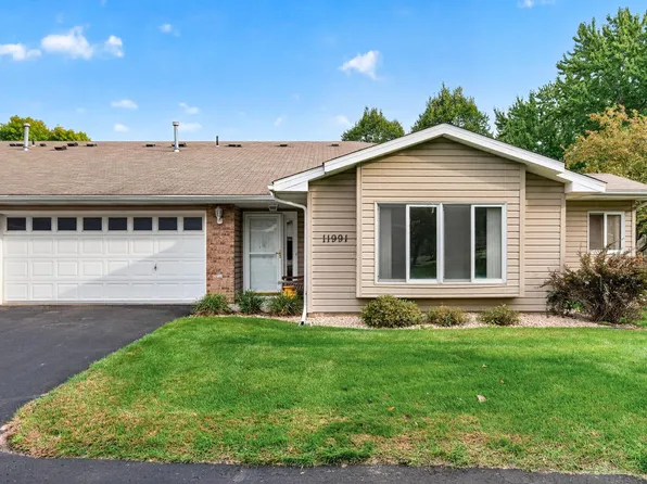 11991 Yellow Pine St NW, Coon Rapids, MN 55448