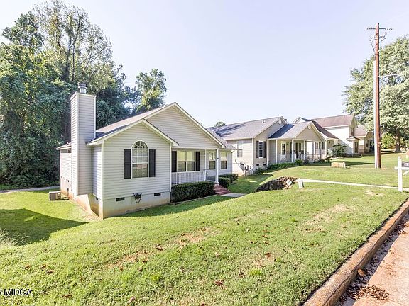 5th image of 853 Parkview Dr
