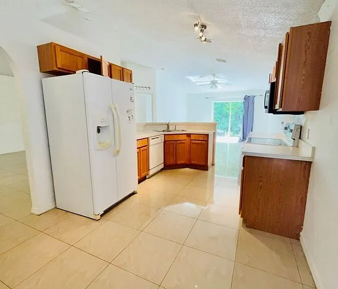 13866 Econ Woods Ln — Photo 7
