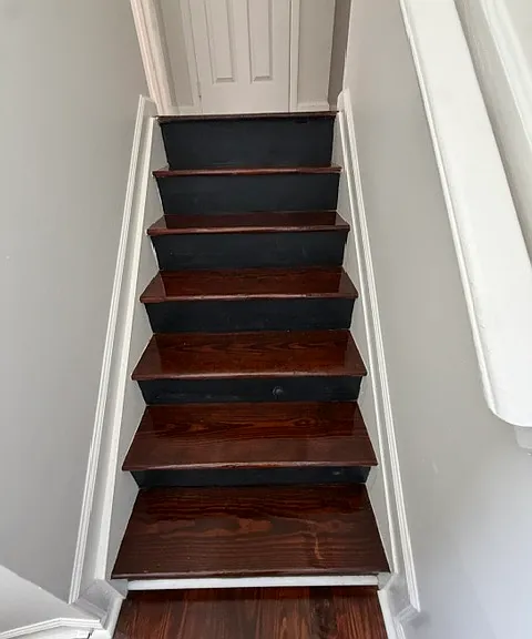 525 E Hall Ln — Photo 5