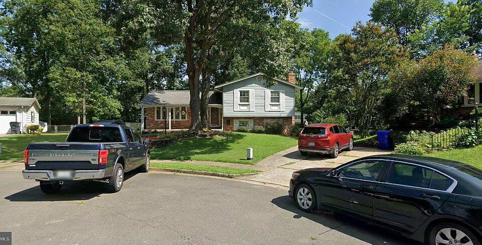 1st image of 7400 Fenwood Ct