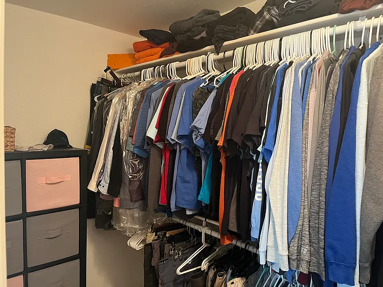 Large walk-in closet in owner's suite