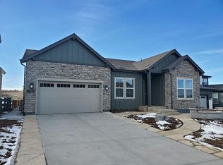 1674 Oakpoint Way, Castle Pines, CO 80108