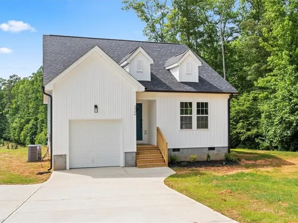 2906 Swicegood Rd, Linwood, NC 27299