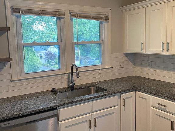 2nd image of 6 Westbrook Dr #B