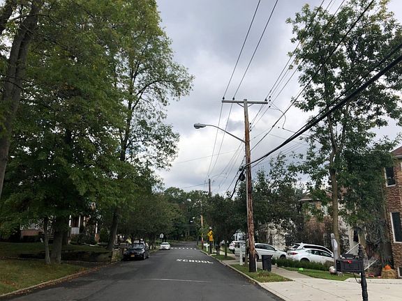 5th image of 140 Woodvale Ave