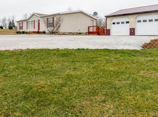 9340 S Bush Rd, Pekin, IN 47165