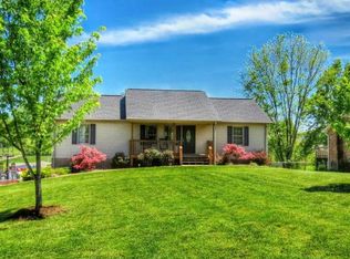 541 Hales Chapel Rd, Gray, TN 37615