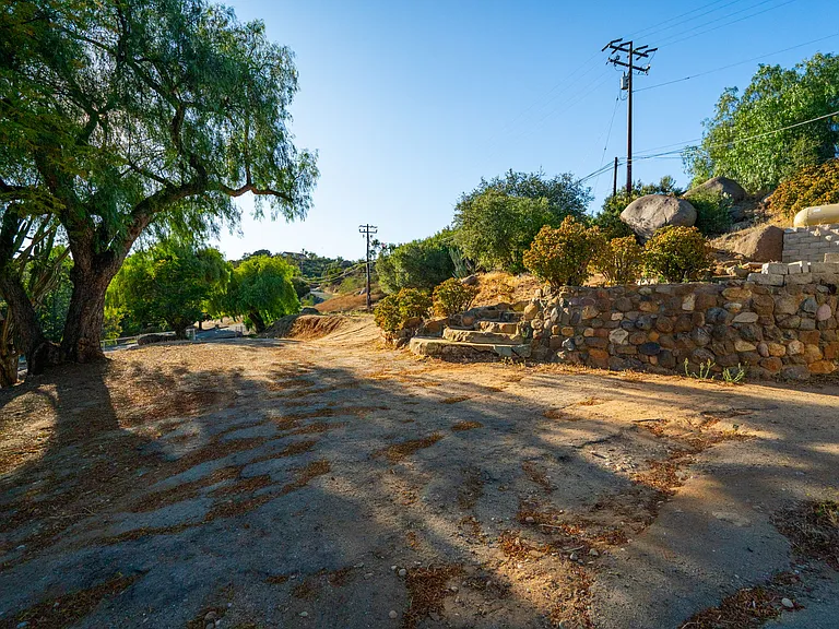 10177 Hawley Rd — Photo 19