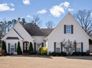 1767 Robertson Place Dr, Hernando, MS 38632