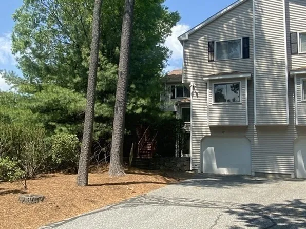 37 Arrowhead Cir #37, Ashland, MA 01721