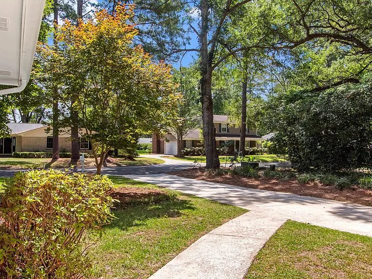 3108 Briarwood Dr — Photo 5