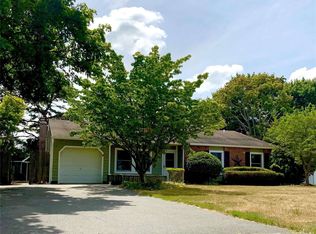 105 Rustic Ave, Medford, NY 11763