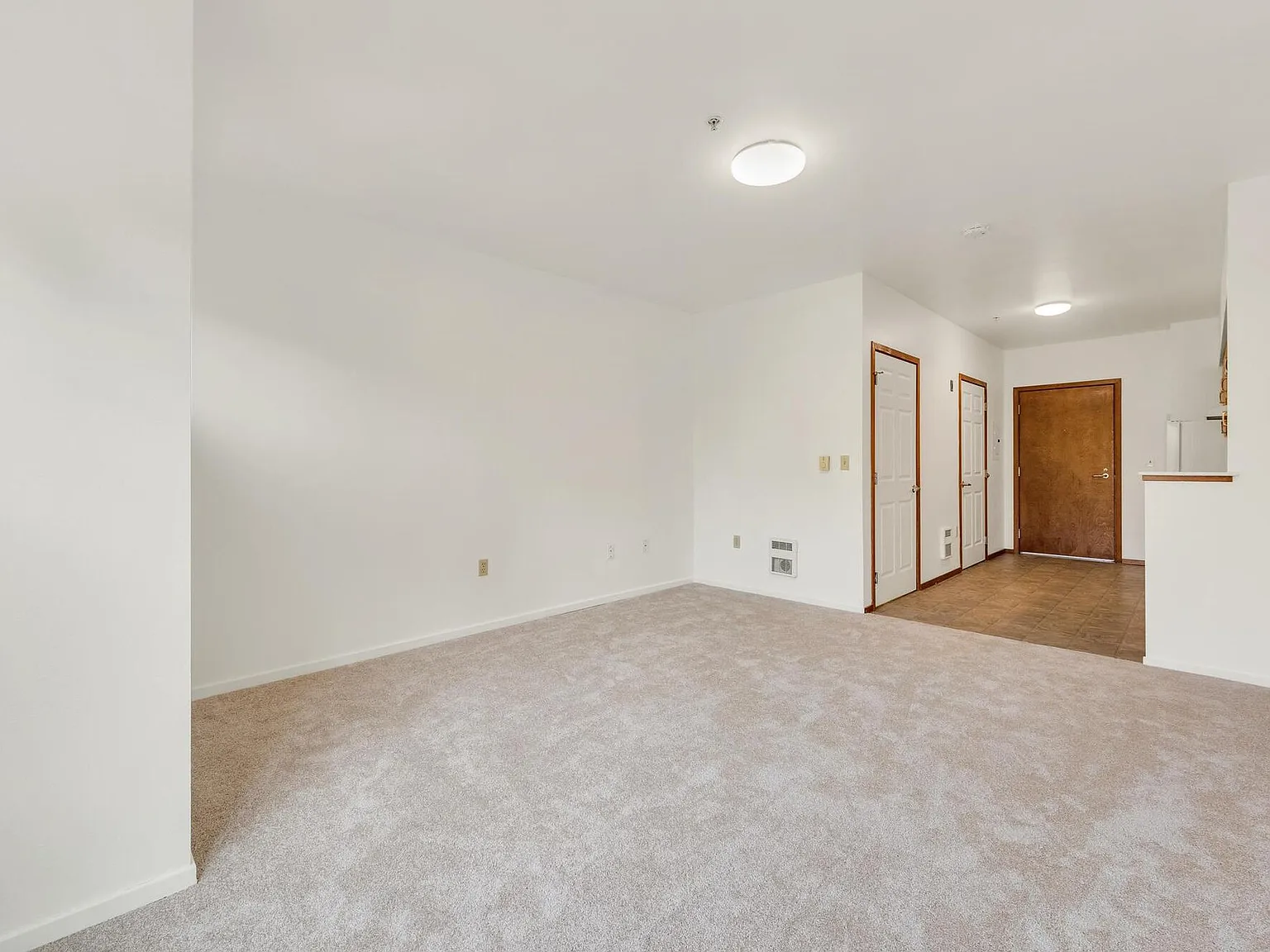 Villa Apartments — Photo 3