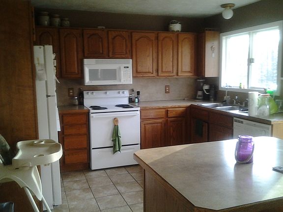 Kitchen w/slider and lg deck