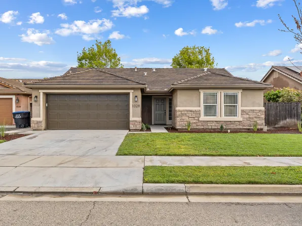 1028 W Westmont Court, Visalia, CA 93277