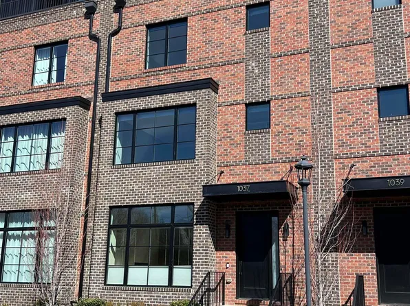 1037 E Water St, Charlottesville, VA 22902