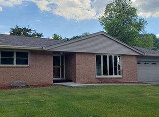 4701 Lanewood Dr, Rockford, IL 61108